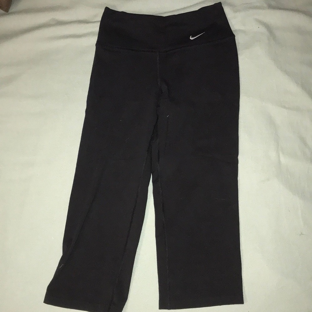 Nike cropped leggings